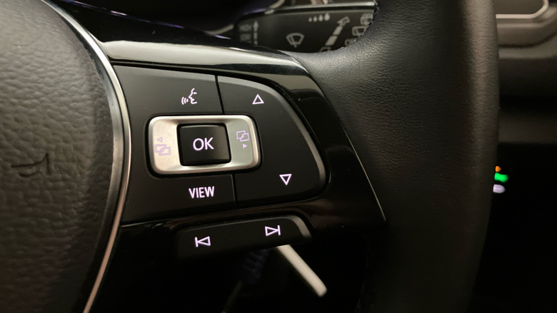 Volkswagen T-Roc 1.5 TSI EVO SE 5dr DSG Petrol Hatchback